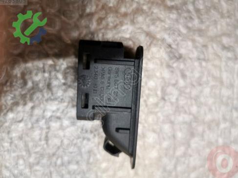 Audi A5 Flaşör Düğmesi 8W5867255 çıkma parça