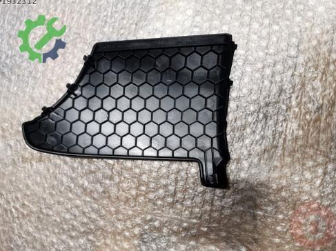 Audi A4 Kapı Direği 8W5867287C çıkma parça