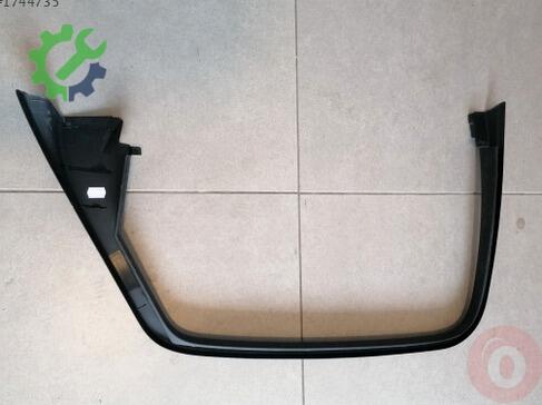 Audi A4 Kapı Çıtası 8W5867671A çıkma parça