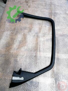 Audi A4 Kapı Çıtası 8W5867672 çıkma parça
