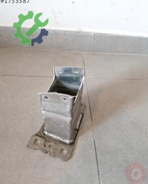 Audi A4 Tampon Demiri 8W6807134 çıkma parça