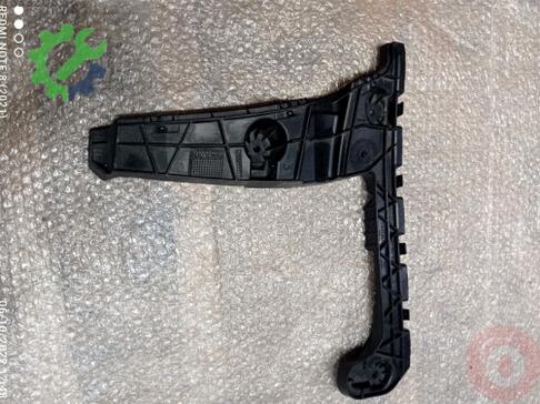 Audi A5 Far Braketi 8W6807453 çıkma parça