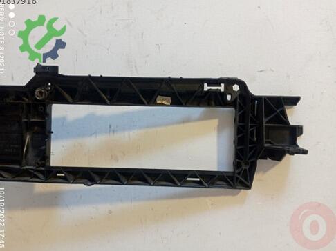 Audi A5 Radyatör 8W6807771 çıkma parça
