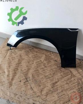 Audi A5 Çamurluk 8W6821105B çıkma parça