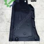8W6825207 AUDİ A5 SOL TABAN MUHAFAZASI 2016-2020 ARASI