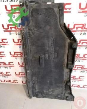 Audi A5 Karter Muhafaza 8W6825207D çıkma parça