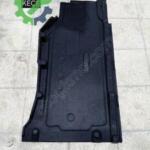 8W6825208 AUDİ A5 SAĞ TABAN MUHAFAZASI KEÇE 2016-2020 ARASI