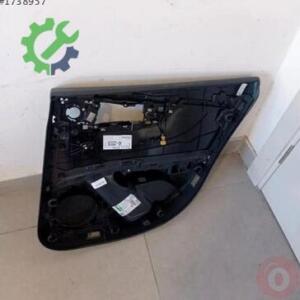 Çıkma Audi A5 Kapı Döşemesi 8W8868065