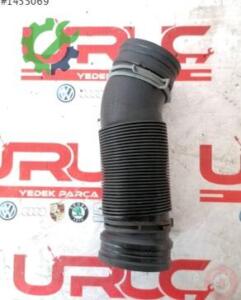 Hava Filtresi Hortumu Audi A1 2021 Çıkma 8X0129684