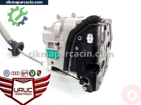Audi A4 Kapı Kilidi çıkma parça
