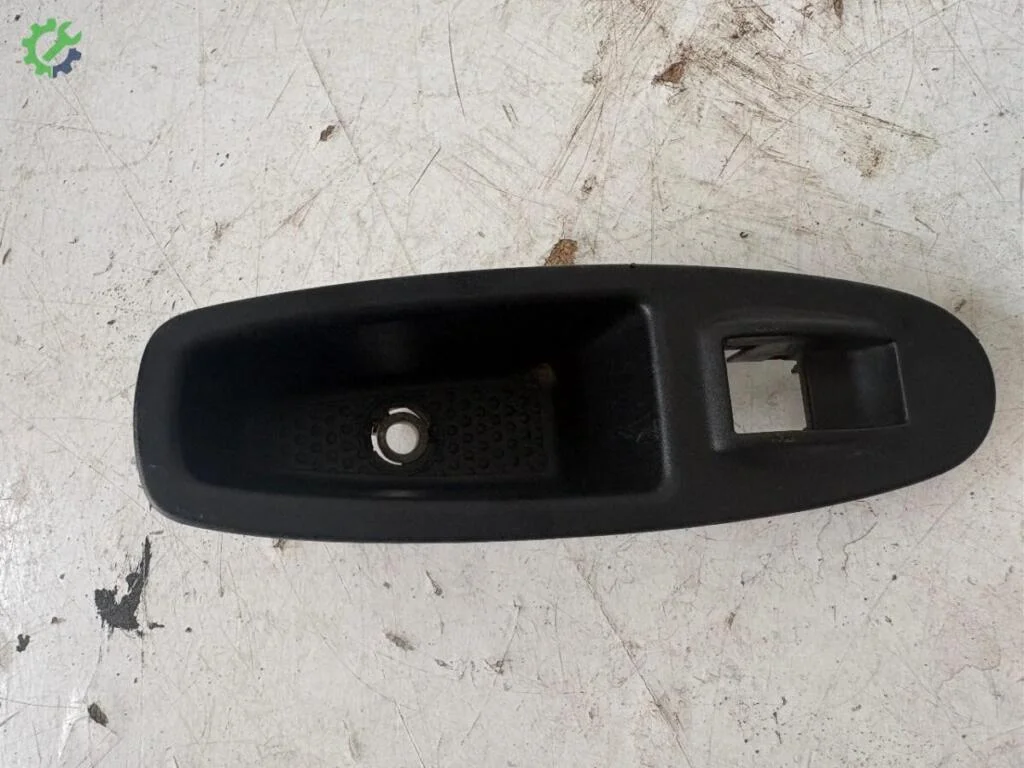 Fiat Punto Cam Düğme Çerçevesi çıkma parça
