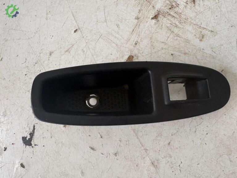 Fiat Punto Cam Düğme Çerçevesi çıkma parça