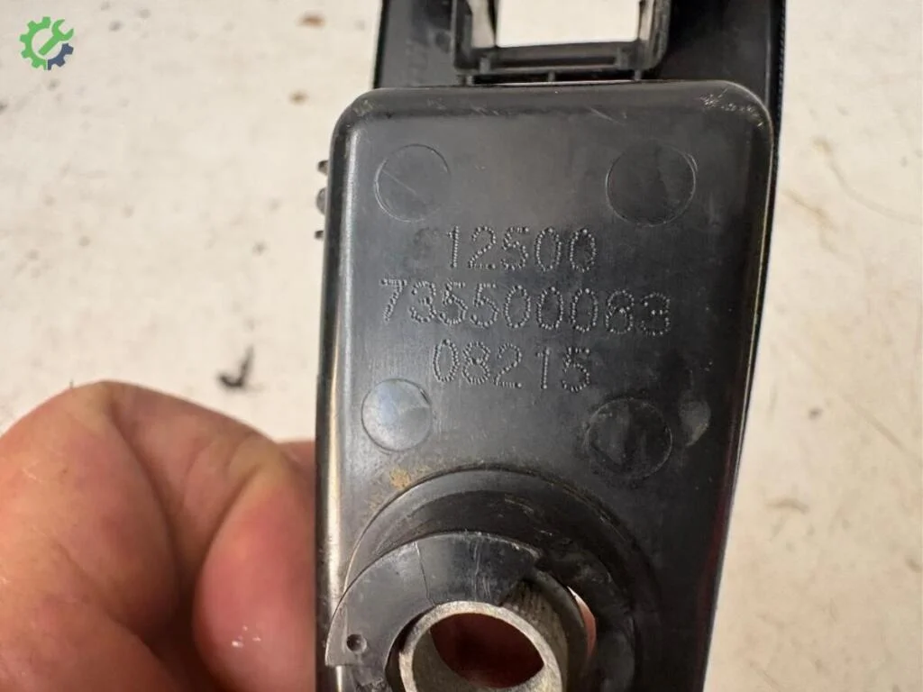 Fiat Punto Cam Düğme Çerçevesi çıkma parça