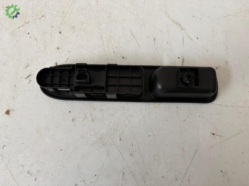 Peugeot 307 Cam Düğmesi çıkma parça