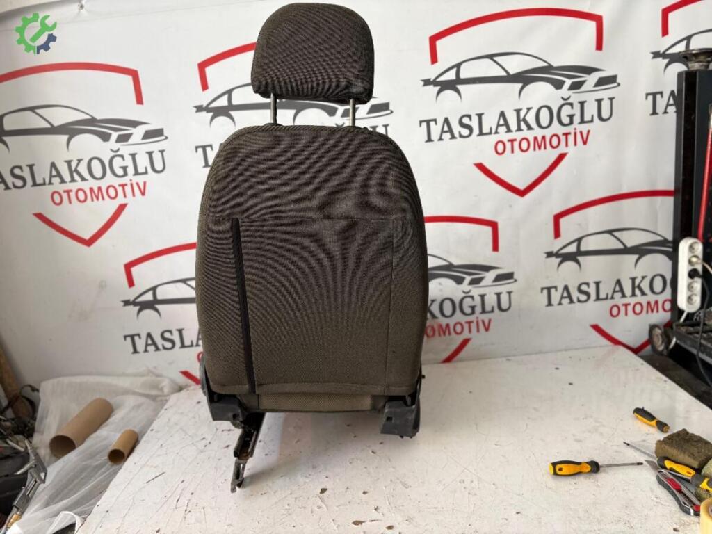 Fiat Linea Yolcu Koltuğu çıkma parça