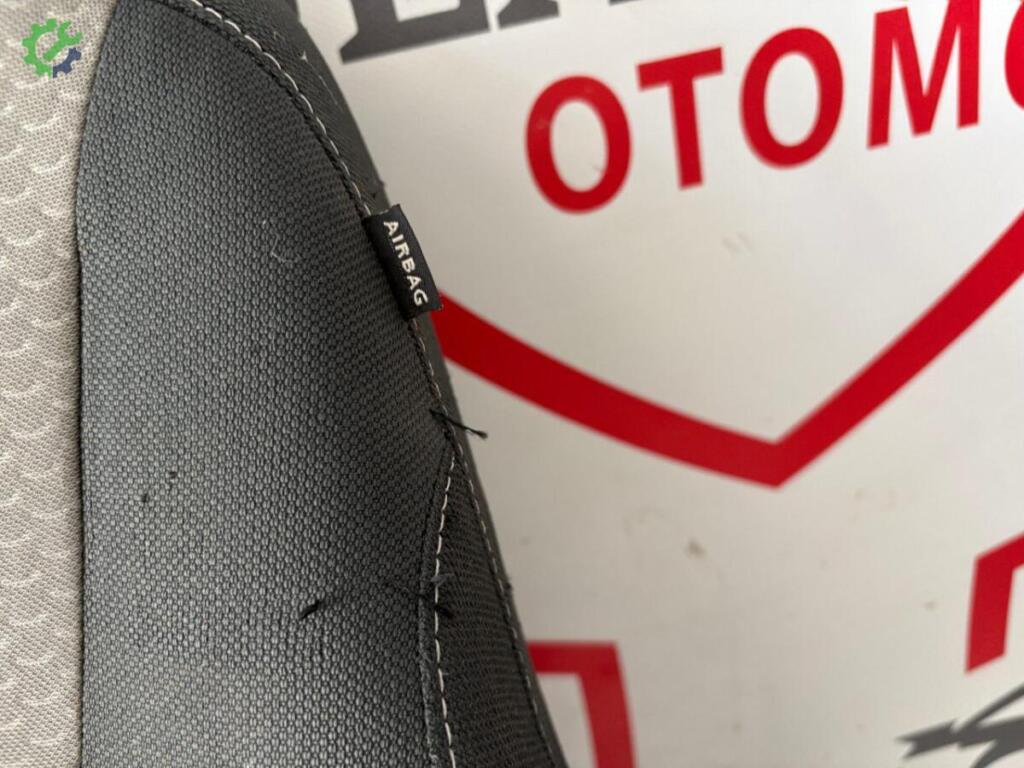 Renault Clio Ön Koltuk çıkma parça