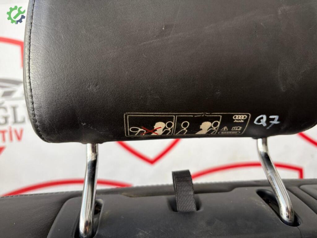 Audi Q7 Arka Koltuk çıkma parça