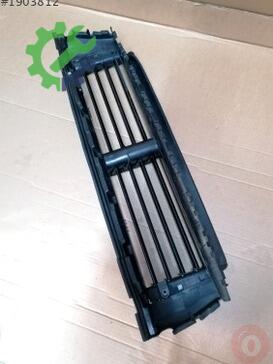 Volkswagen Golf Tampon Izgarası 5G0122321H çıkma parça