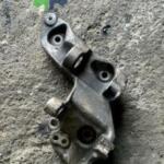 9641715580  Peugeot 206 direksiyon pompası ayağı