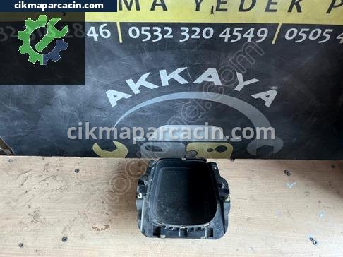 Peugeot 208 Bardaklık çıkma parça
