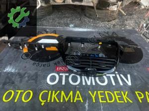 9672848677 Peugeot 2008 Kalorifer Hava Izgarası Orta Çıkma