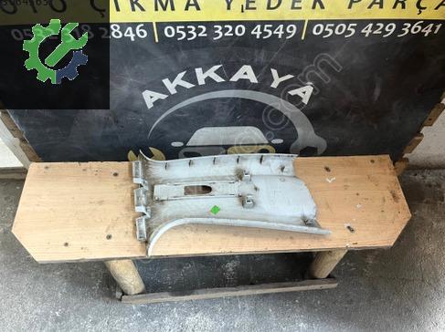 Peugeot 208 Orta Direk Kaplaması 9676256177 çıkma parça