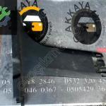 9673656077 Peugeot 2008 Sağ Orta Direk Kaplaması Alt Çıkma