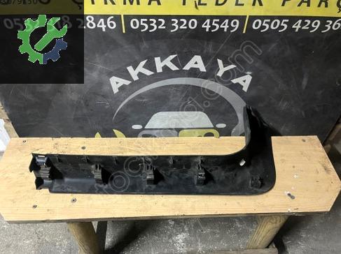 Peugeot 208 Marşbiyel Kaplaması 9673754377 çıkma parça