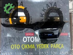 9673830077 Peugeot 2008 Teyp Çerçevesi Orjinal Çıkma