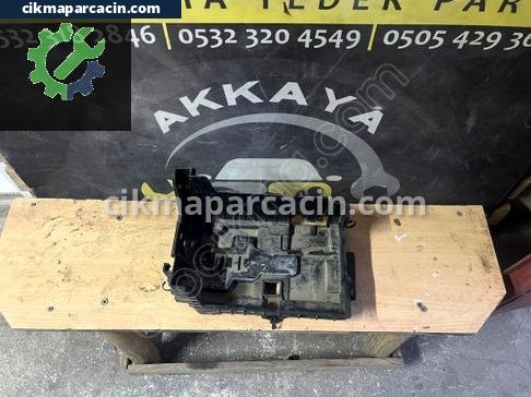 Peugeot 301 Akü çıkma parça