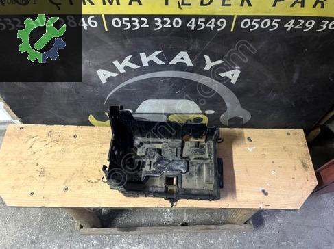 Peugeot 301 Akü çıkma parça