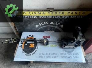 9676190280 Peugeot 208 Vites Mekanizması Vites Teli Komple Çıkma