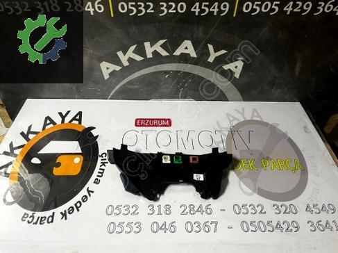Peugeot Partner Far Çerçevesi 9680931977 çıkma parça