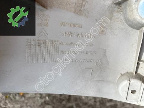 Citroen Berlingo Bakalitler 9681033877 çıkma parça