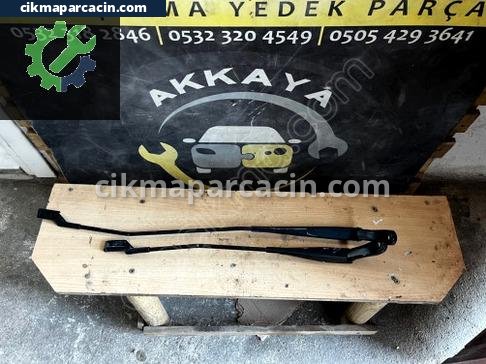 Citroen Berlingo Silecek Kolu çıkma parça