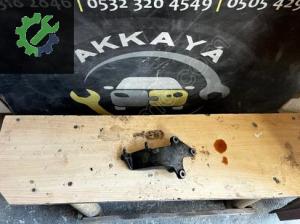 97BG3K305AF Mondeo 2 Şanzıman Braketi Orjinal Çıkma