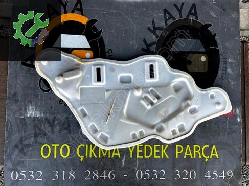 Peugeot 2008 Sağ Ön Kapı 9802237180 çıkma parça
