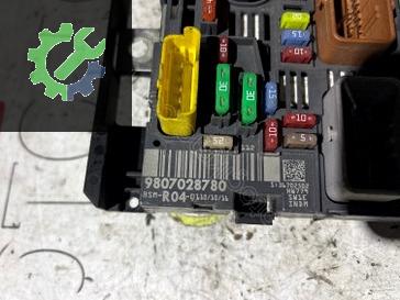 Citroen C4 Sigorta Kutusu 9807028780 çıkma parça