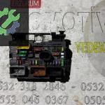9807028780 / R04 Peugeot 307 Sigorta Kutusu Orjinal Çıkma