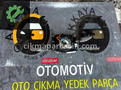 Peugeot 2008 Sinyal Kolu 98081769ZD çıkma parça