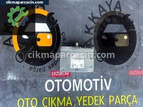 Peugeot 2008 Teyp çıkma parça