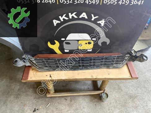 Peugeot 301 Tampon Izgarası 9816027880 çıkma parça
