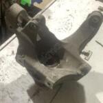 982505436A porsche boxster sağ arka direksiyon mafsalı taşıyıcı