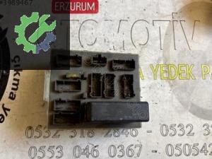 98AG-14A073-CG 518239801 FORD FOCUS 1 Çıkma Sigorta Kutusu