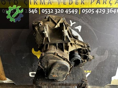 Ford Focus Şanzıman Komple 98WI-7F096-AB çıkma parça