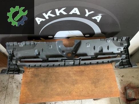 Ford Transit Connect Ön Panjur 9T168138AAW çıkma parça