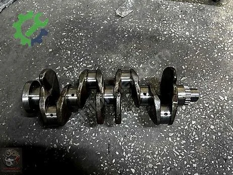 Audi A4 Krank Mili çıkma parça