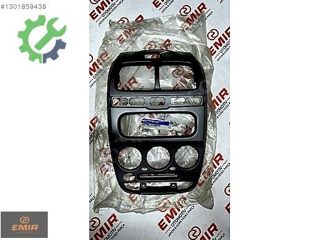 Hyundai Accent Torpido çıkma parça