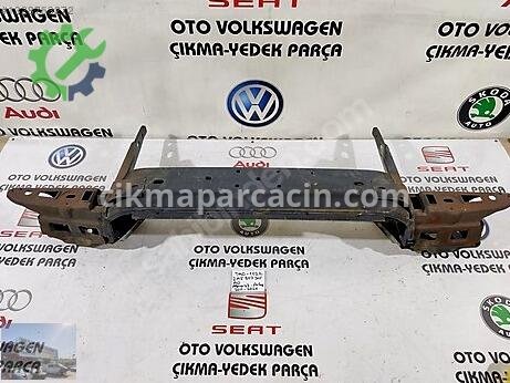 Volkswagen Amarok Arka Tampon Demiri çıkma parça