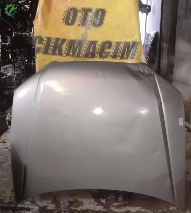 Audi A4 Kaput çıkma parça